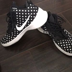 Hyperfresh Polka dot Nikes